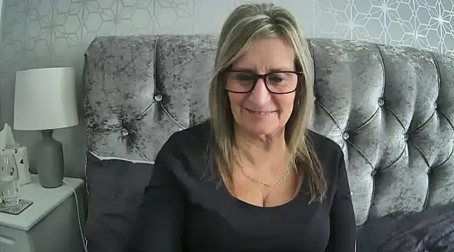 Additive Mature Linda online show from 12/02/24, 01:02