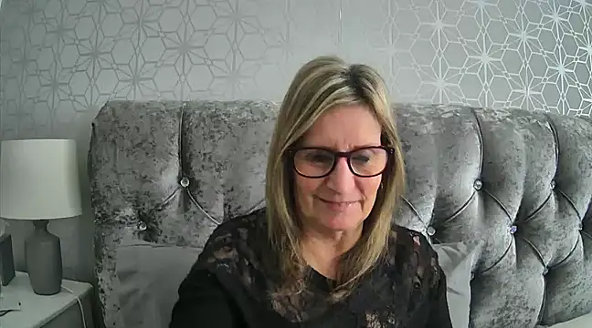 Additive Mature Linda online show from 01/20/25, 11:45