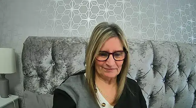 Additive Mature Linda online show from 02/03/25, 11:53