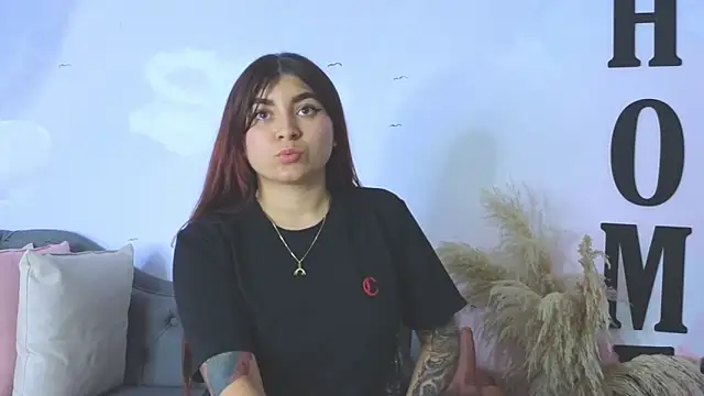 carolayrosse online show from 12/21/25, 04:19