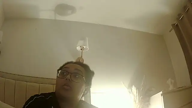 vanilla chocolate23 online show from 11/07/25, 05:13