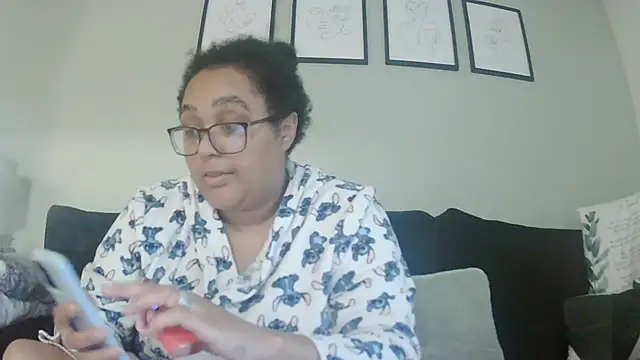 vanilla chocolate23 online show from 11/15/25, 11:29