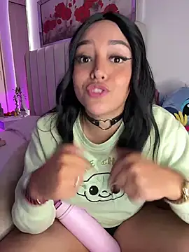 kenndall 21 online show from 12/18/24, 09:36