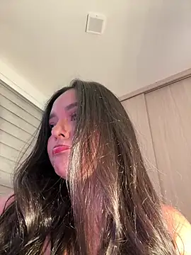 kenndall 21 online show from 02/24/26, 12:19