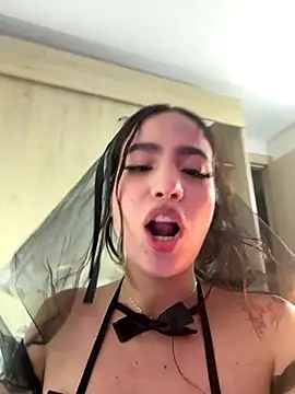 IamSteph13 online show from 12/01/25, 03:11