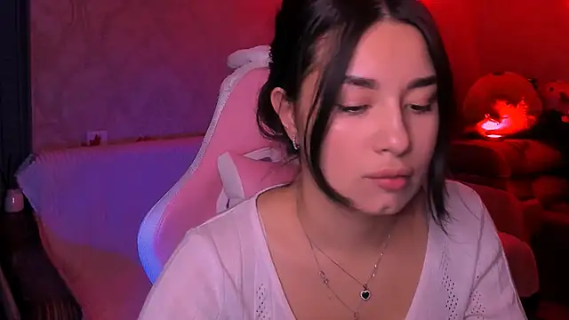 Swee Alicee online show from 11/26/25, 07:37