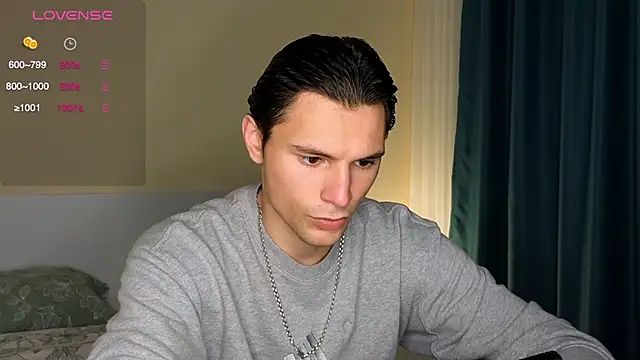 denlover1 online show from 04/22/26, 11:45