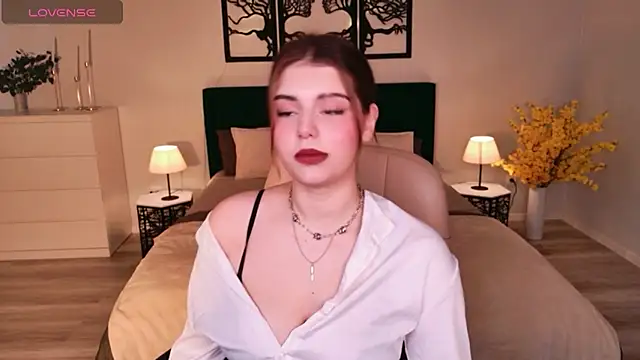 AdeliaKiss online show from 02/11/26, 05:34