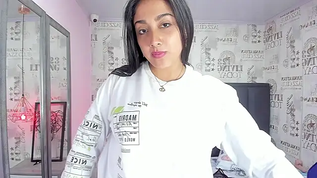 Snapshot of Alyssapark chatting on 02/24/25, 07:19 Alyssapark online show from 02/24/25, 07:19