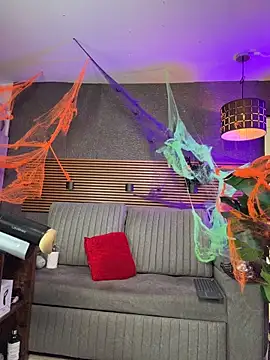  EUFRATES  online show from 10/22/25, 05:34