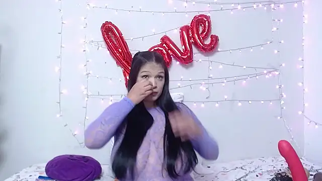 Nicol Love0 online show from 02/24/25, 02:37