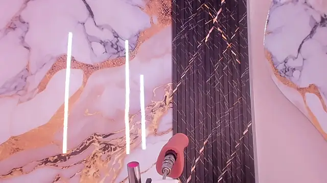 Alyson-a online show from 04/01/26, 01:41