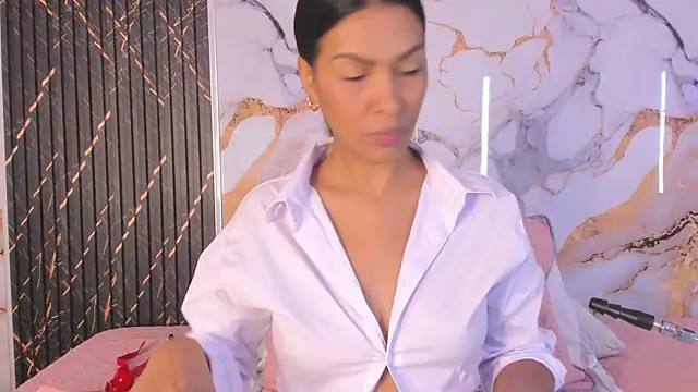 Alyson-a online show from 04/09/26, 01:05