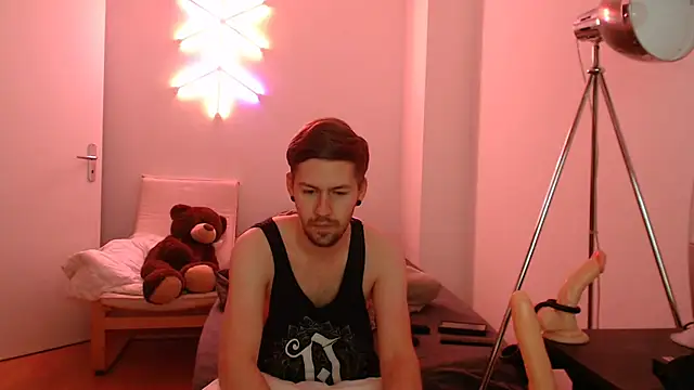 jonny-bisexual online show from 12/15/24, 12:18