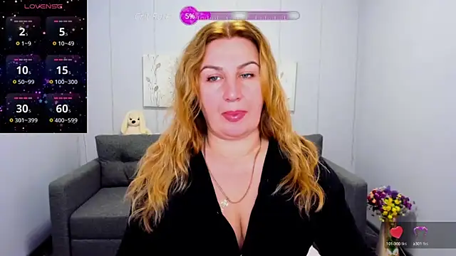 Lili Crossi online show from 12/12/24, 06:47