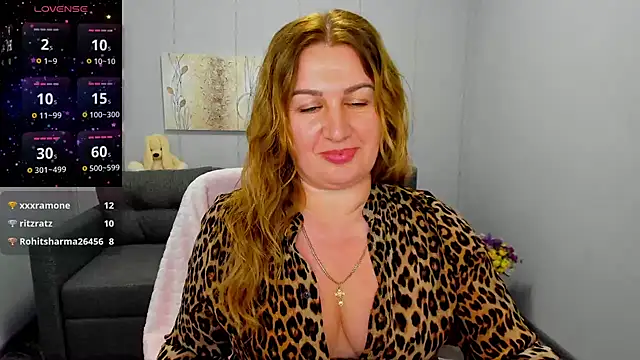 Lili Crossi online show from 01/21/25, 09:46