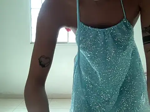 Snapshot of Susandolls chatting on 01/11/25, 03:52 Susandolls online show from 01/11/25, 03:52