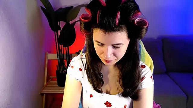 Snapshot of M_Sensual chatting on 12/18/25, 05:30 M Sensual online show from 12/18/25, 05:30