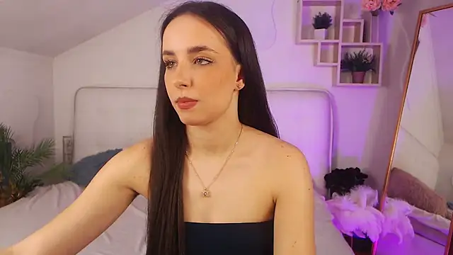 AuroraAksnesss online show from 03/18/25, 05:10