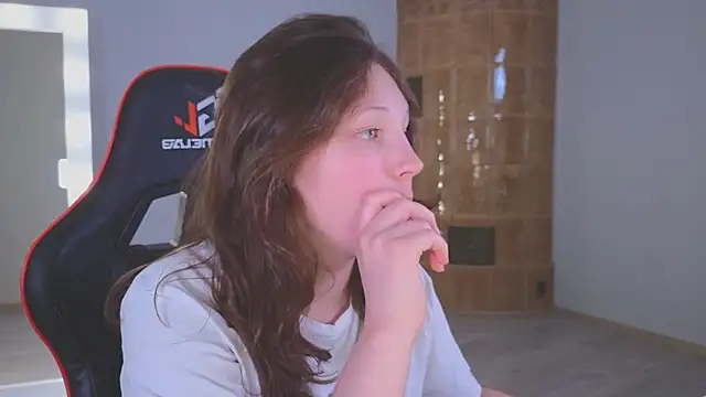 cherry lea online show from 02/05/26, 04:22