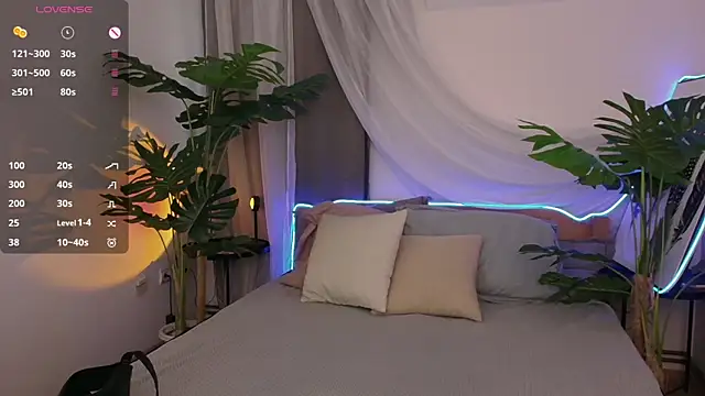 Alice Walters online show from 10/03/25, 02:58