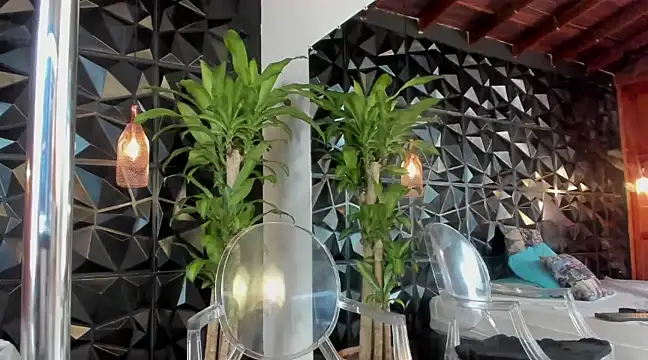 rihannagil online show from 12/09/24, 06:35