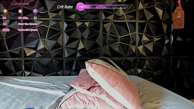 rihannagil online show from 02/07/25, 05:51