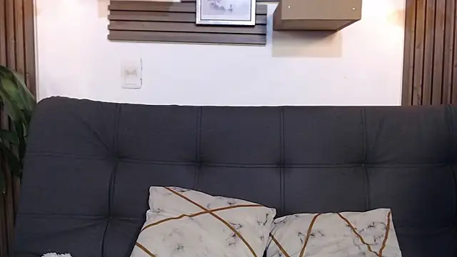 Snapshot of rihannagil chatting on 01/16/26, 04:49 rihannagil online show from 01/16/26, 04:49