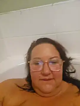 Snapshot of Bekahblows chatting on 02/19/25, 09:58 Bekahblows online show from 02/19/25, 09:58