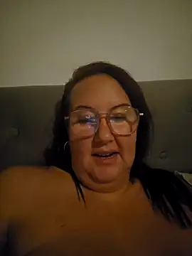 Snapshot of Bekahblows chatting on 10/07/25, 08:50 Bekahblows online show from 10/07/25, 08:50