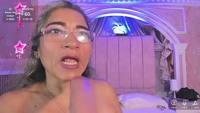 Snapshot of mature_bigass__ chatting on 12/24/24, 04:22 mature bigass online show from 12/24/24, 04:22