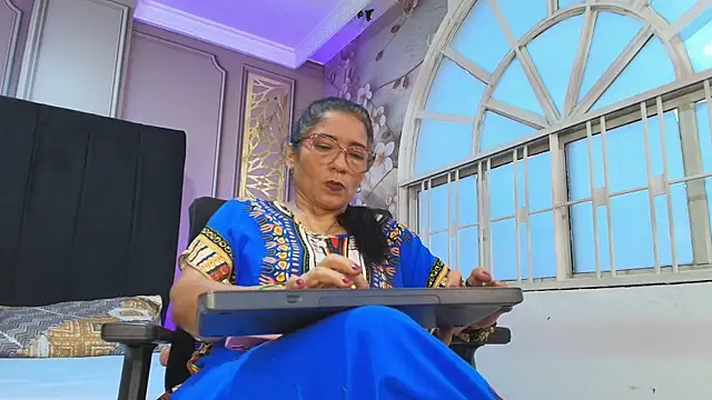 Snapshot of mature_bigass__ chatting on 11/29/25, 11:46 mature bigass online show from 11/29/25, 11:46