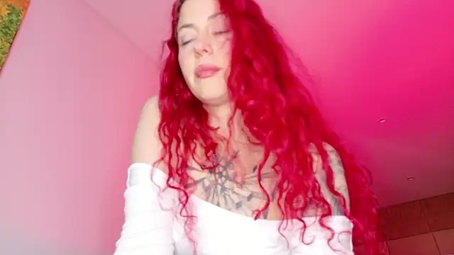 Borbala Iggy online show from 12/20/25, 06:37