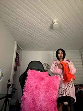 Anily Lovely online show from 12/04/25, 12:31