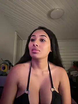 Snapshot of Anily_Lovely chatting on 07/16/26, 11:44 Anily Lovely online show from 07/16/26, 11:44