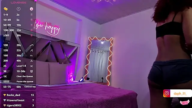 Daphnne tay online show from 02/26/25, 06:37