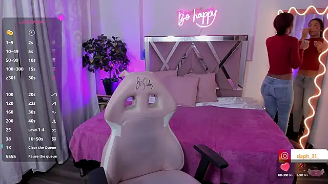 Daphnne tay online show from 03/08/25, 03:28