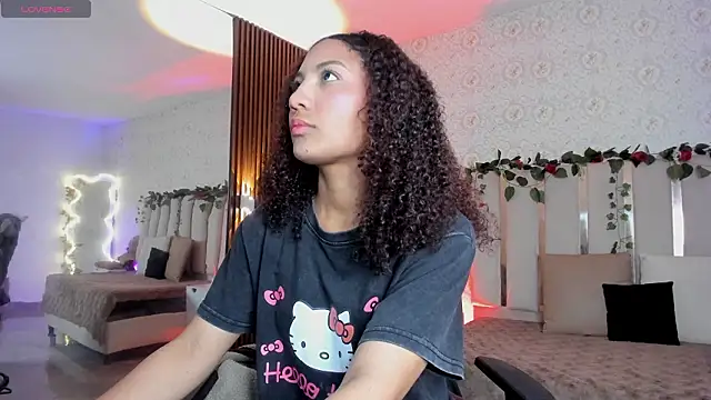 Daphnne tay online show from 02/20/26, 03:47