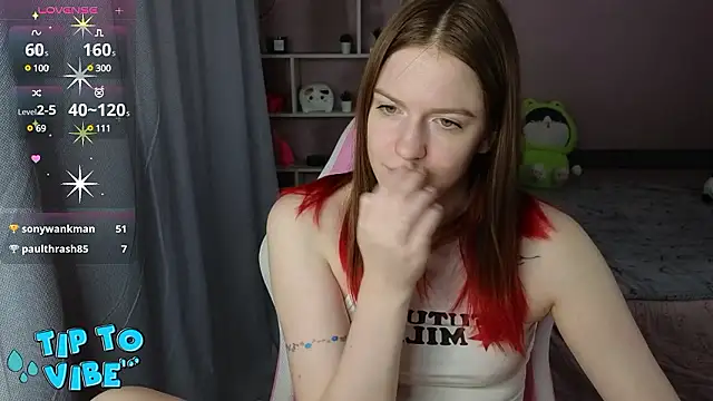 Snapshot of CassieJuice69 chatting on 12/07/24, 08:49 CassieJuice69 online show from 12/07/24, 08:49