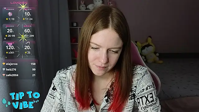 Snapshot of CassieJuice69 chatting on 12/10/24, 12:28 CassieJuice69 online show from 12/10/24, 12:28