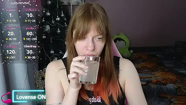 Snapshot of CassieJuice69 chatting on 01/22/25, 10:59 CassieJuice69 online show from 01/22/25, 10:59