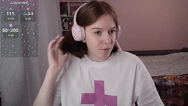 Snapshot of CassieJuice69 chatting on 11/19/25, 05:24 CassieJuice69 online show from 11/19/25, 05:24