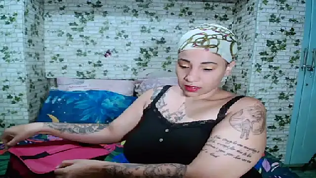 Snapshot of Indian_candyXX chatting on 05/11/26, 04:48 Indian candyXX online show from 05/11/26, 04:48