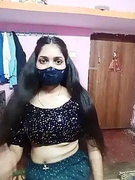 Cute-Simmi online show from 12/11/24, 07:31