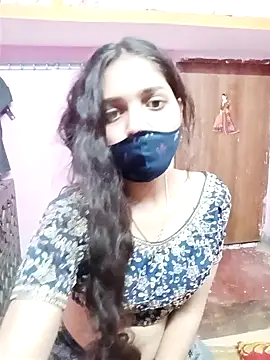 Cute-Simmi online show from 12/18/24, 03:33