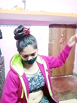 Cute-Simmi online show from 12/25/24, 02:02