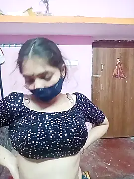 Cute-Simmi online show from 01/01/25, 09:39