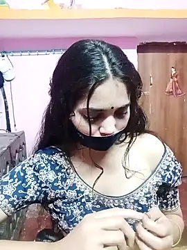 Cute-Simmi online show from 01/08/25, 09:42