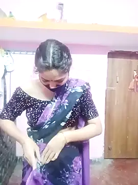 Cute-Simmi online show from 01/12/25, 02:56