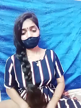 Cute-Simmi online show from 01/19/25, 03:42